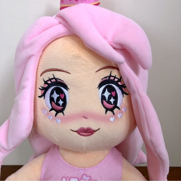 LEAH Ashe Plushy - Picture 3 of 10